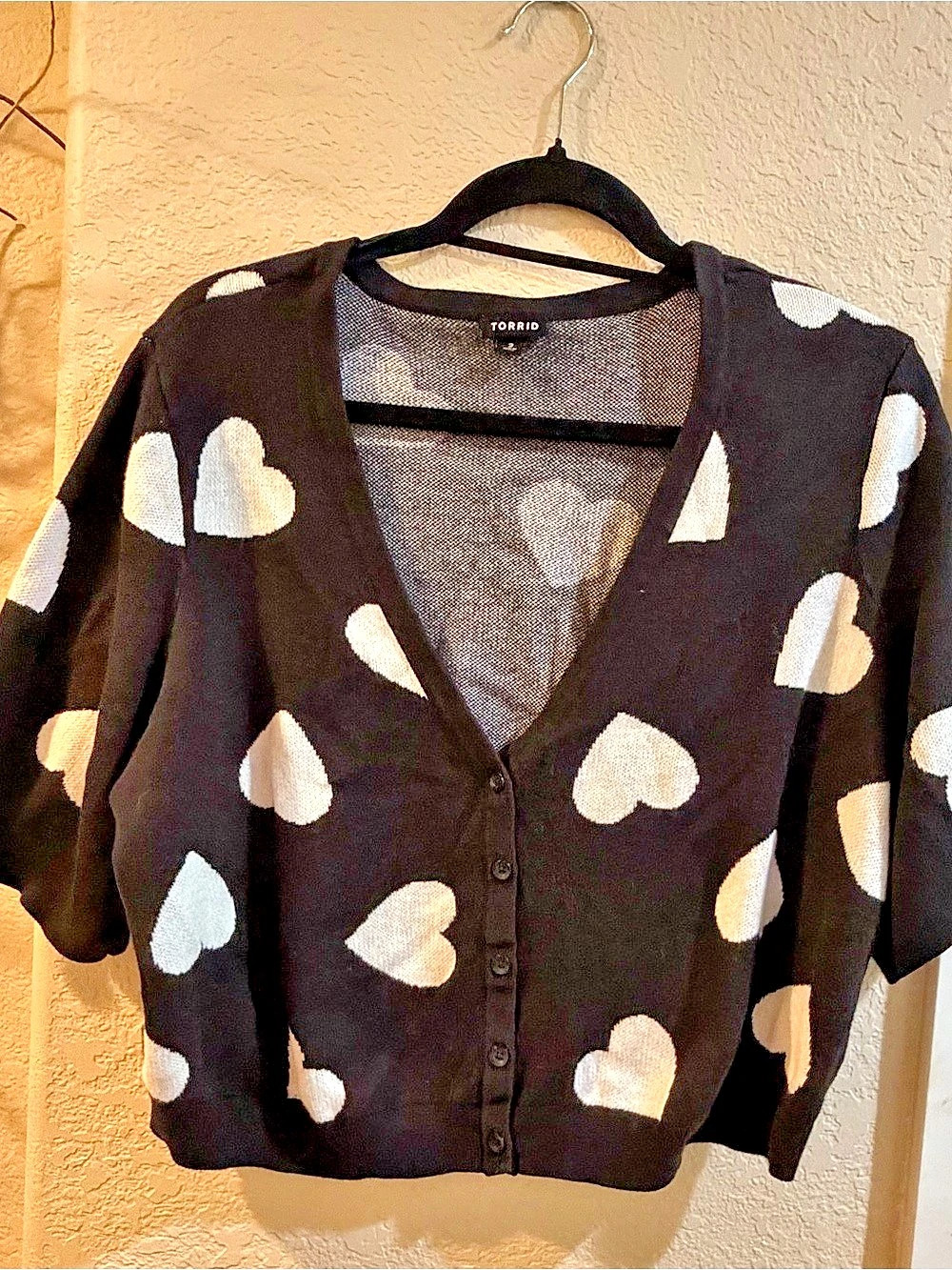 Torrid Black and White Heart Shrug Cardigan Black & White Size 2 Like New